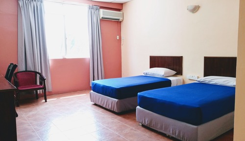 Standard-Doppel- oder -Zweibettzimmer (No Elevator)