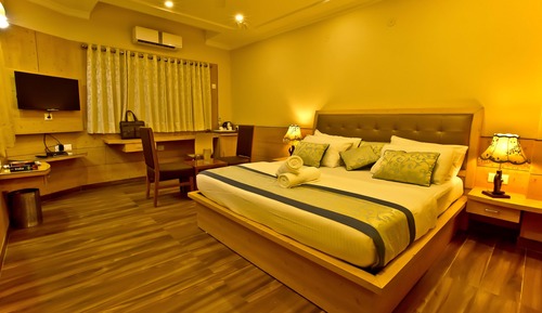Royal-Doppelzimmer, 1 King-Bett, Bergblick