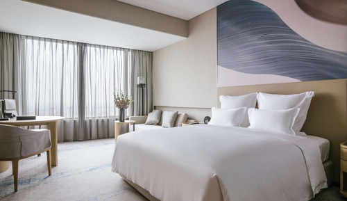 Superior-Zimmer, 1 King-Bett, Stadtblick