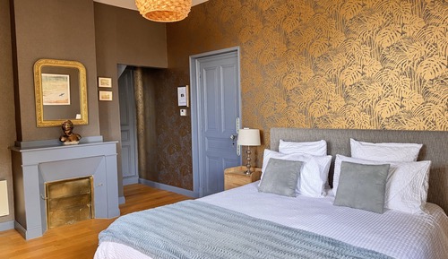 Basic-Doppelzimmer, mit Bad, Parkblick