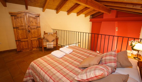 Classic-Haus, 1 Doppelbett, Raucher, Stadtblick (Fragua)