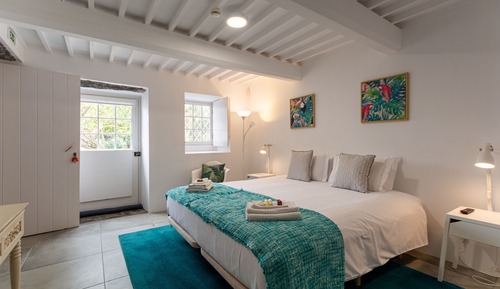 Superior-Doppel- oder -Zweibettzimmer