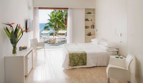 Panoramic-Dreibettzimmer, Terrasse, Meerblick