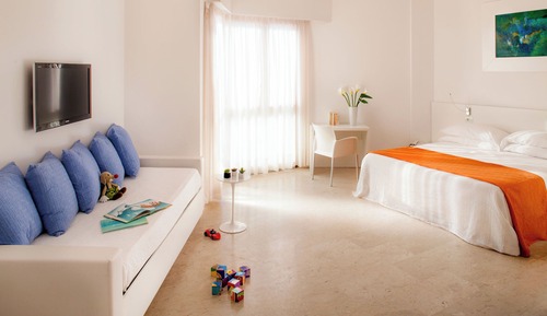 Familien-Doppelzimmer, Terrasse, eingeschränkter Meerblick