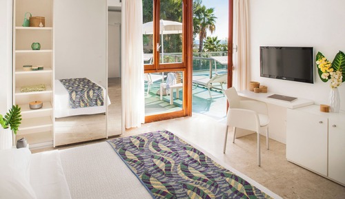 Familien-Doppelzimmer, Balkon, eingeschränkter Meerblick