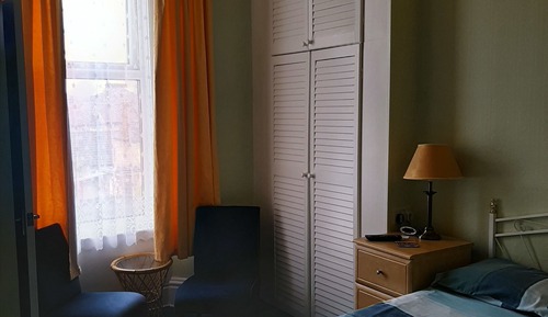 Dreibettzimmer