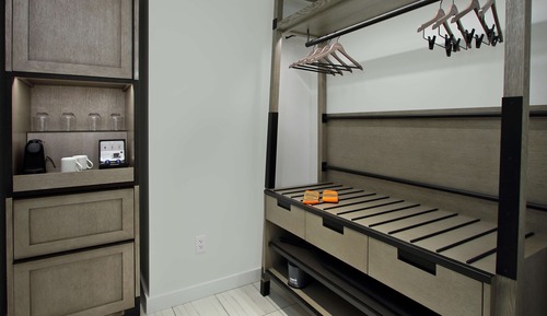 Zimmer, 1 King-Bett, barrierefrei, Badewanne (Hearing & Mobility)