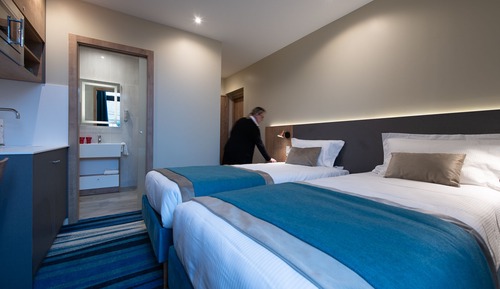 Luxury-Doppel- oder -Zweibettzimmer, eigenes Bad (chambre Ange)