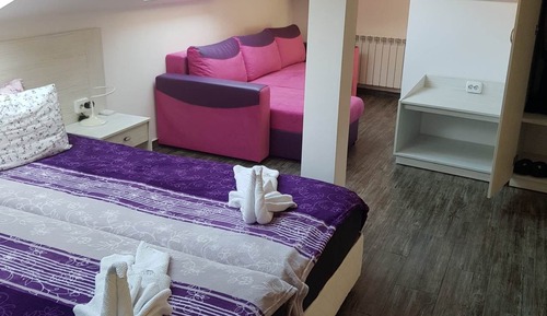 Familien-Vierbettzimmer