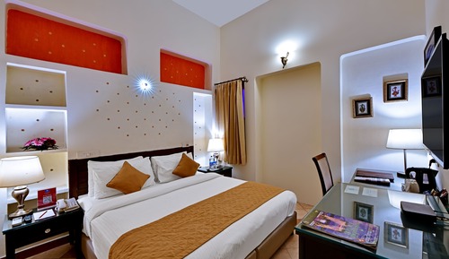 Traditional-Zimmer, 1 King-Bett, Nichtraucher
