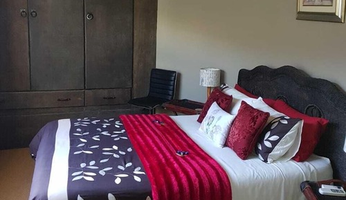 Exclusive-Ferienhaus, 1 Queen-Bett, Poolblick