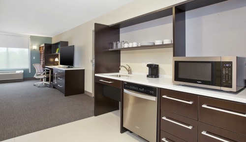 Studio, 1 King-Bett, barrierefrei (Mobility & Hearing, Roll-in Shower)