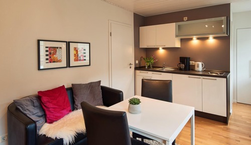 Apartment, eigenes Bad (Apartment)