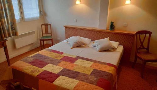 Superior-Dreibettzimmer, eigenes Bad