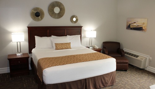 Standardzimmer, 1 King-Bett, Flussblick