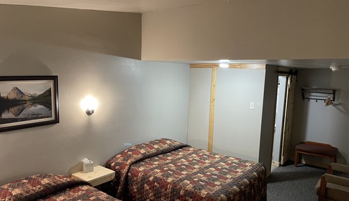 Basic-Zimmer, 2 Queen-Betten