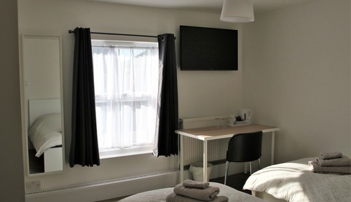 Zweibettzimmer, Gemeinschaftsbad