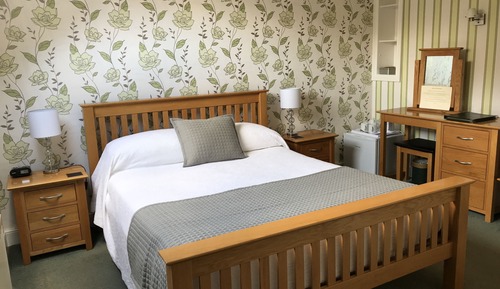 Superior-Zimmer, 1 King-Bett, Bergblick (shower)