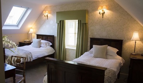 Zweibettzimmer