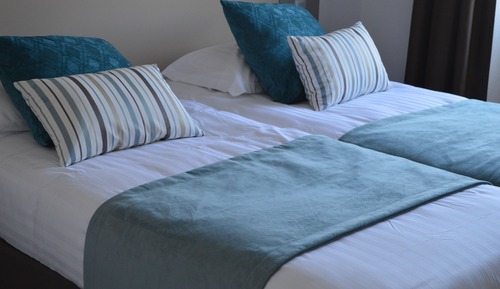 Standard-Zweibettzimmer, Badewanne