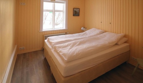 Doppel- oder Zweibettzimmer, Gemeinschaftsbad (1)
