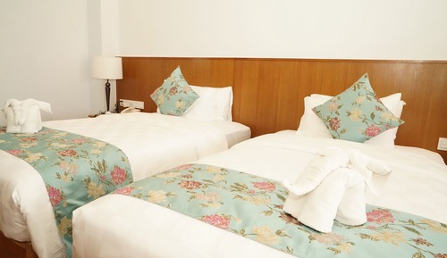 Deluxe Twin Room, Lake View