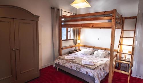 Traditional-Vierbettzimmer