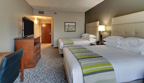 Deluxe-Zimmer, 2 Queen-Betten, Kühlschrank und Mikrowelle