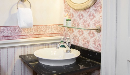 Deluxe-Doppelzimmer, 1 Queen-Bett, Nichtraucher (Francis Perkins Room)