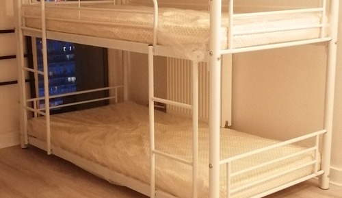 Gemeinsamer Basic-Schlafsaal, 1 Einzelbett, Gemeinschaftsbad, Stadtblick (5)