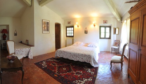 Dreibettzimmer (Cedre de l'atlas)