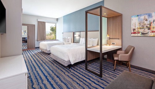 Suite, 2 Queen-Betten (Mobility/Hearing Accessible, Tub)