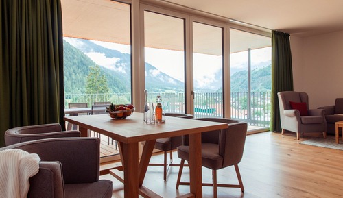 Penthouse Apartment (2 Schlafzimmer) mit Panorama-Bergblick