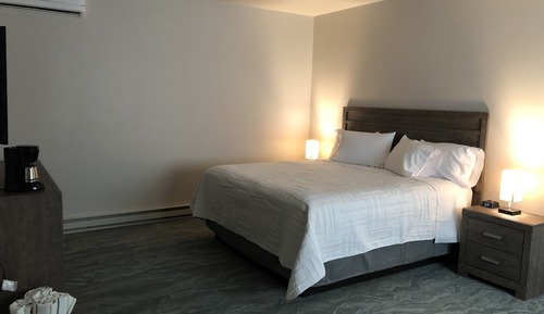 Deluxe-Vierbettzimmer, 1 King-Bett und Schlafsofa, Nichtraucher