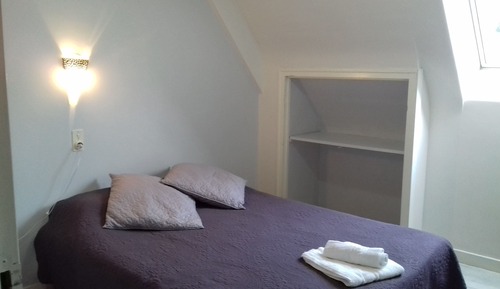 Doppelzimmer (Toilet not in the room)