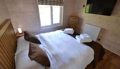 Superior-Apartment, mit Bad, Seeblick (Sparrowhawk Lodge)