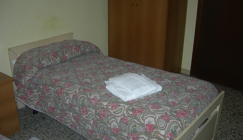 Doppel- oder Zweibettzimmer, Gemeinschaftsbad