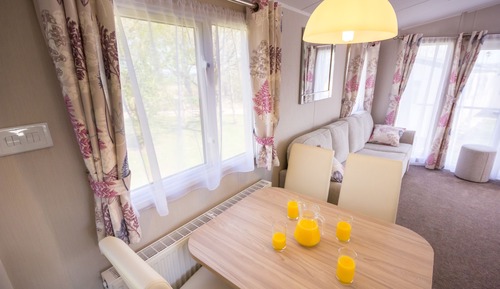 6 Berth Superior Caravan 3 Bed Pet Free A