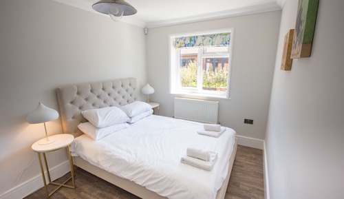 Indulgent Island Cottage 4 Berth Pet Free