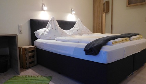 Doppelzimmer, Gartenblick