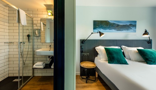 Standard-Vierbettzimmer