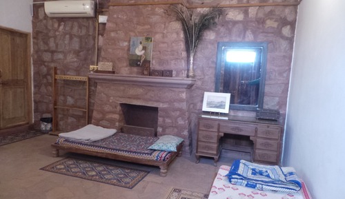 Classic-Doppel- oder -Zweibettzimmer