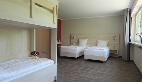 Familien-Vierbettzimmer