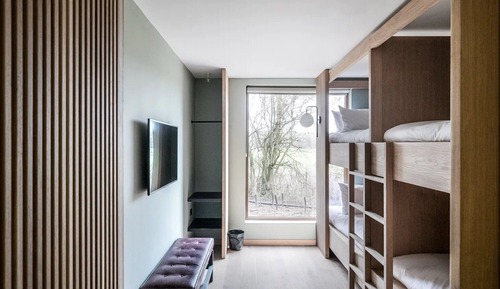 Familien-Vierbettzimmer