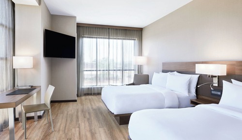 Zimmer, 2 Doppelbetten, Nichtraucher