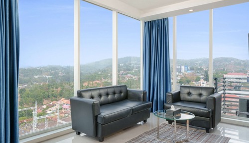 Junior-Suite, 1 King-Bett, Badewanne, Stadtblick