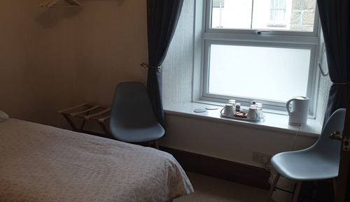 Zweibettzimmer