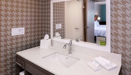 Suite, 1 King-Bett, barrierefrei, Badewanne (Mobility & Hearing)