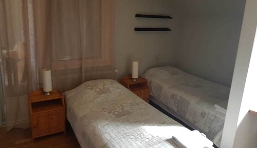Zweibettzimmer, 2 Einzelbetten