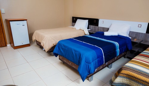 Basic-Dreibettzimmer, 3 Einzelbetten, Nichtraucher, Stadtblick